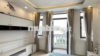 Chính chủ cho thuê căn hộ ban công thang máy