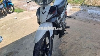Yamaha Sirius R Tự động Trắng đen