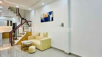 Nguyễn Kiệm: Nhà 3 Tầng tổng 90m2, 3 Ngủ, nhỉnh 4Tỷ có thương lượng