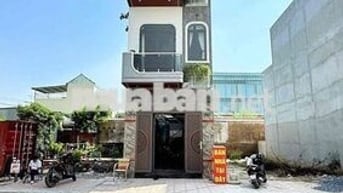 nhà phố kinh doanh 5p ngủ sân xe hơi sổ hoàn công