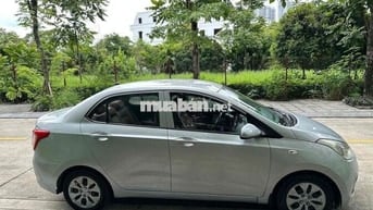 Hyundai Grand i10 Số sàn Bạc 5 chỗ