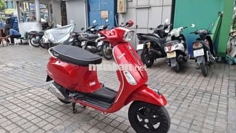 Piaggio Vespa fi đèn vuông