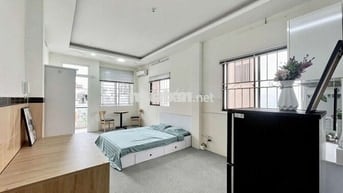 CHDV BAN CÔNG FULL NT GẦN CHỢ NGUYỄN SƠN