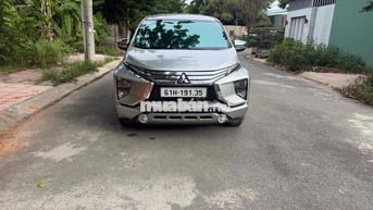 Mitsubishi Xpander 7 chỗ màu Bạc