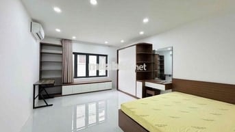 căn hộ rộng 40m2 cửa sổ thoáng gần vòng xoay Lý Thái Tổ - quận 10