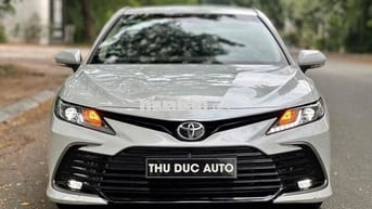 Toyota Camry 2.0G 2021 Trắng 45.000km