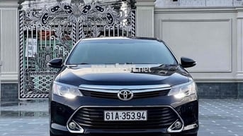 Toyota Camry 2.5 Q 2017 98000 km Đen