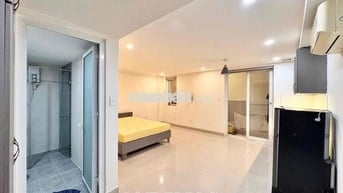 PHÒNG STUDIO RỘNG 40m2 CÓ SÂN SAU MÁY GIẶT RIÊNG NGAY ĐẦU QUANG TRUNG
