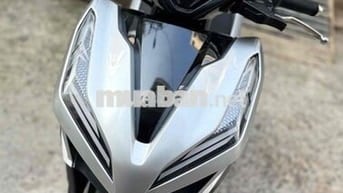 Honda Vario 150 Bạc