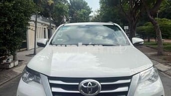 Toyota Fortuner MT 2017 Máy dầu Số sàn Trắng