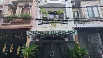 Cho thuê nhà Ni Sư Huỳnh Liên - 4 tầng - DTSD:240m2 - Hẻm xe hơi,thông