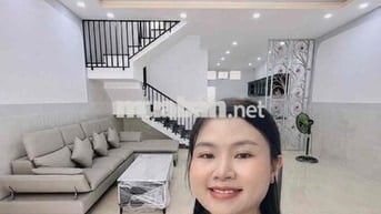 BÁN NHÀ NGÃ TƯ BỐN XÃ -76m2-3 Phòng Ngủ-Hoàn Công-Đường Xe Hơi 5 Mét
