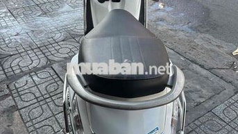Yamaha Grande Trắng