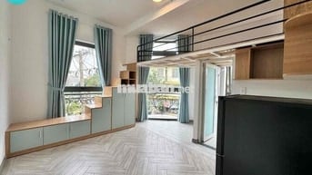 Duplex Ban công siêu rộng siêu thoáng mát Nguyễn Oanh