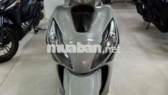 Honda Vision Bản Cá Tính 2024 Xám Xi Măng 4.000 Km
