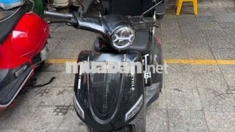 Xe điện 3 bánh màu Đen cho người già