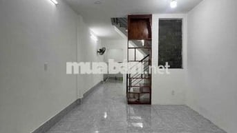 cho thuê nhà nguyên căn hẻm 184 Âu dương lân