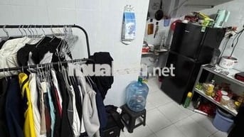 Pass phòng do có việc cần dọn đi ạ Nước : 100k/ng Internet : 80k/phòng