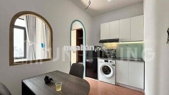 CĂN HỘ 1 PHÒNG NGỦ TÁCH BẾP BAN CÔNG RIÊNG GẦN PHẠM VĂN ĐỒNG, GIGAMALL