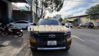 Ford Ranger Wildtrak 2023 Vàng cam 90000 km
