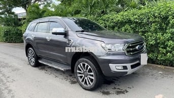 Ford Everest Titanium 2018 Xám Tự động Dầu 7 chỗ