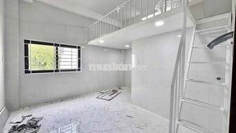 Duplex sinh viên mới tinh, thang máy - cửa sổ sạch sẽ | sát q5 q10