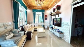CHO THUÊ NHÀ Ở KINH DOANH 3 PHÒNG NGỦ CÓ SÂN VƯỜN RỘNG ĐƯỜNG LỘC QUÝ