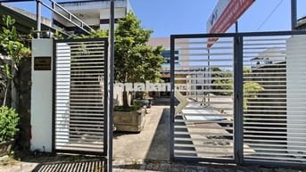 Mặt bằng có sẵn nhà + văn phòng. Mặt tiền Tế Hanh