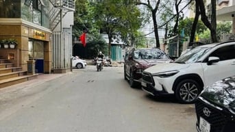 Bán nhà 5 tầng phố Giảng Võ 52m2, xây chắc chắn, ngõ nông, vị trí đẹp