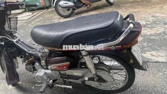 Honda Dream II Nâu Sàn