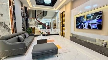 🔴💥Nhà 3 Tầng full nội thất đường Dương Đức Hiền - Gần biển