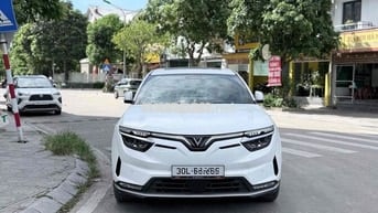 Chính chủ VinFast VF8 Plus 2023 mua pin Catl