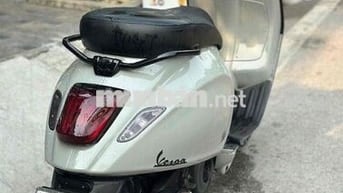 Piaggio Vespa Sprint LX125