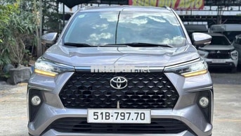 Toyota Veloz Cross Top 1.5CVT 2023 Bạc Tím