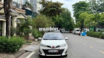 Toyota Vios 2020 1.5E CVT Trắng Tự động
