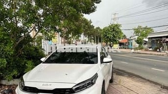 Kia K3 Premium 1.6 Tự động 2024 Trắng