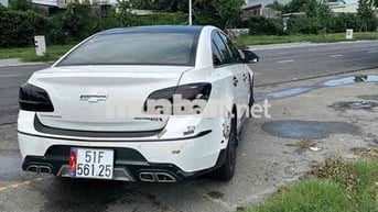 Chevrolet Cruze LT 2016 Số sàn Xăng Trắng