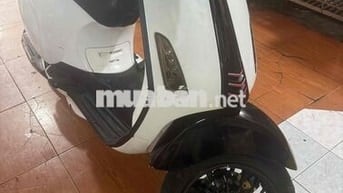 Piaggio Vespa Sprint 125cc Trắng