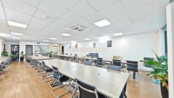 Cho thuê văn phòng Nguyễn Xiển 180m2 25tr vuông đét chia sẵn phòng