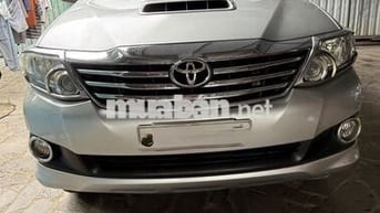 Toyota Fortuner 2013 Số sàn Bạc