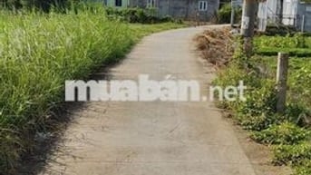 Đất mới nằm ngay ủy ban xã Mỹ Lộc giá 610 triệu/90m2 thổ cư đường 2,5m