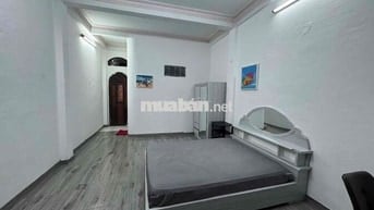 Phòng riêng 40m² Hoàng Hoa Thám, Tân Bình– Có bếp, bồn tắm, máy chiếu