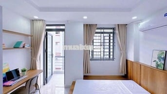 Vừa Trống 1 Phòng ngủ, ban công, ngay quận 10, view landmark