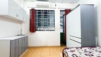 CHO THUÊ PHÒNG BAN CÔNG FULL NỘI THẤT DẠNG STUDIO, NGAY CV DẠ NAM