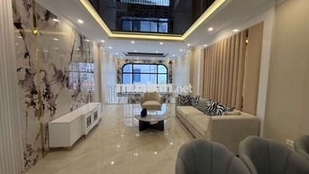 Nguyễn Văn Cừ - 8 Tầng Thang Máy - Gara 2 Ô Tô - Kinh Doanh  - 25 Tỷ