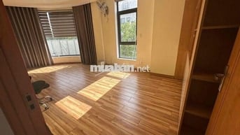 Cho thuê văn phòng căn góc, 2 mặt tiền khu đô thị Vạn Phúc-Thủ Đức