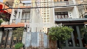 ĐẤT 4 X 22 M. NGAY ĐƯỜNG SỐ 6. TÊN LỬA . KẾ BÊN NHÀ THỜ PHAO LÔ