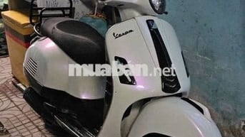 Piaggio Vespa GTS 125 2015 Trắng