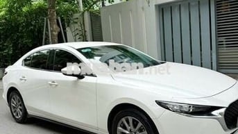 Mazda 3 All New Luxury Full Option màu trắng 2022