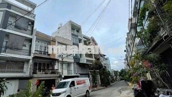 NHÀ HẺM XE TẢI THÔNG PHẠM VĂN CHIÊU (4x17M) - 3 PHÒNG GIÁ 13TR